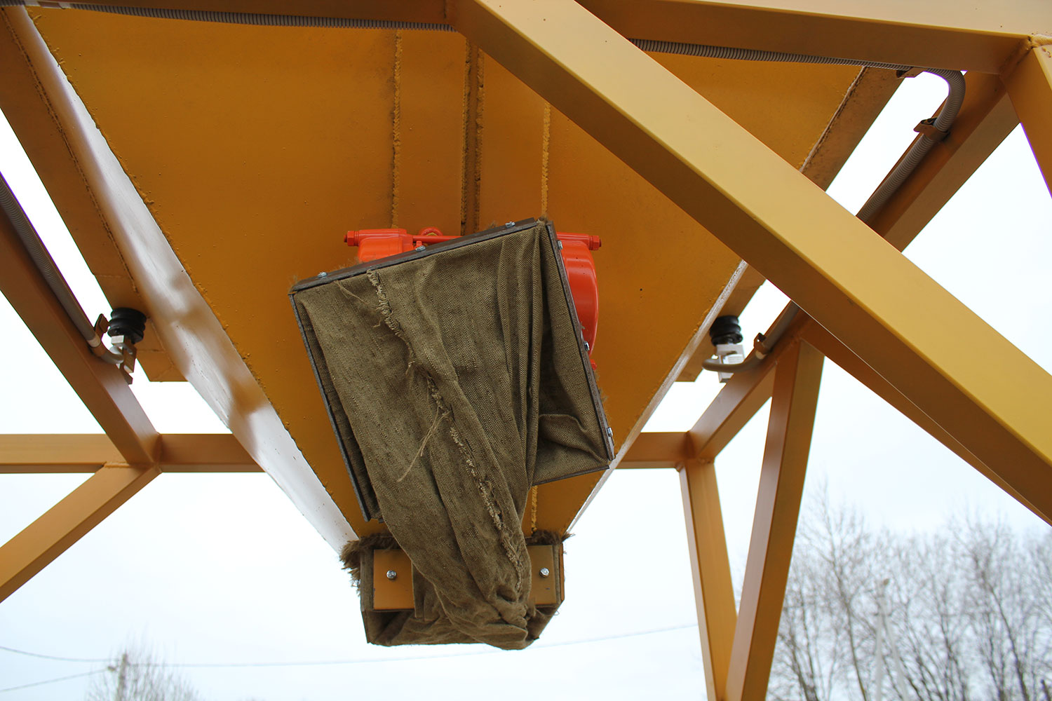 Весовой бункер