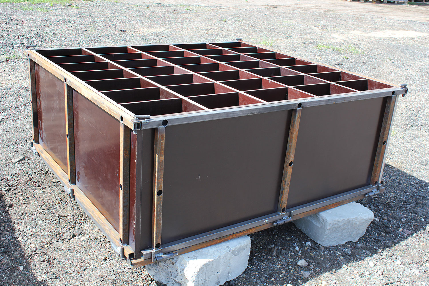 Высокоточные формы на металокаркасе